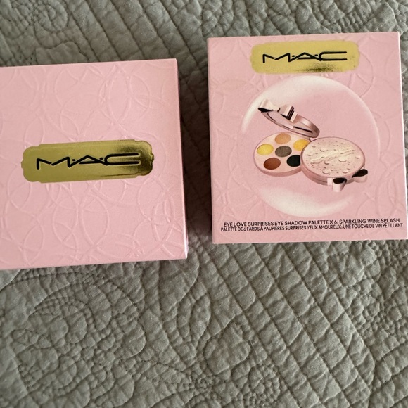 MAC Shadows - Picture 3 of 7